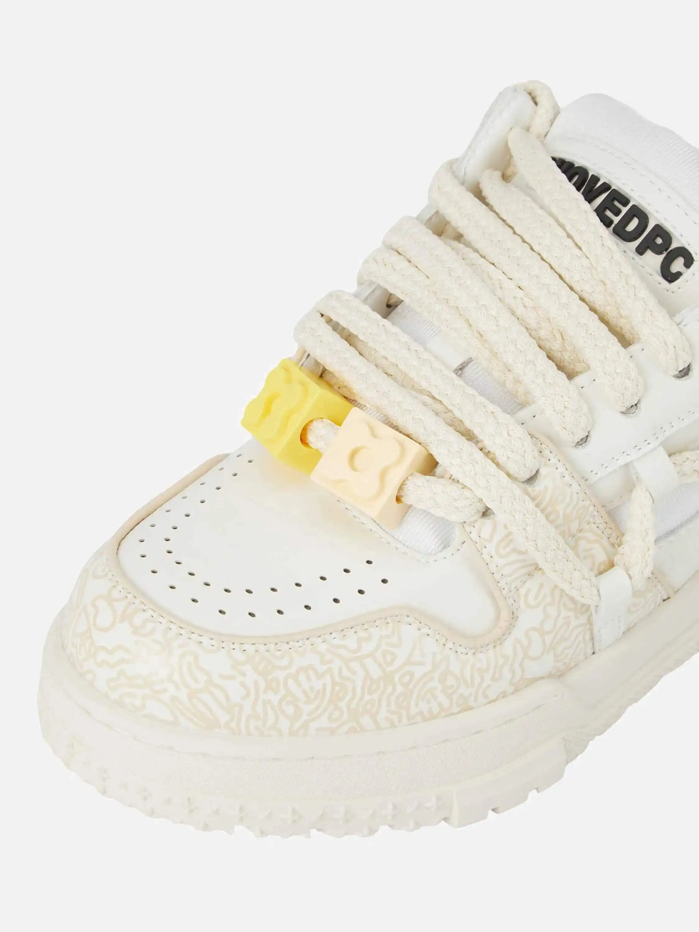 Disguisen Everything Goes With Casual Sneakers