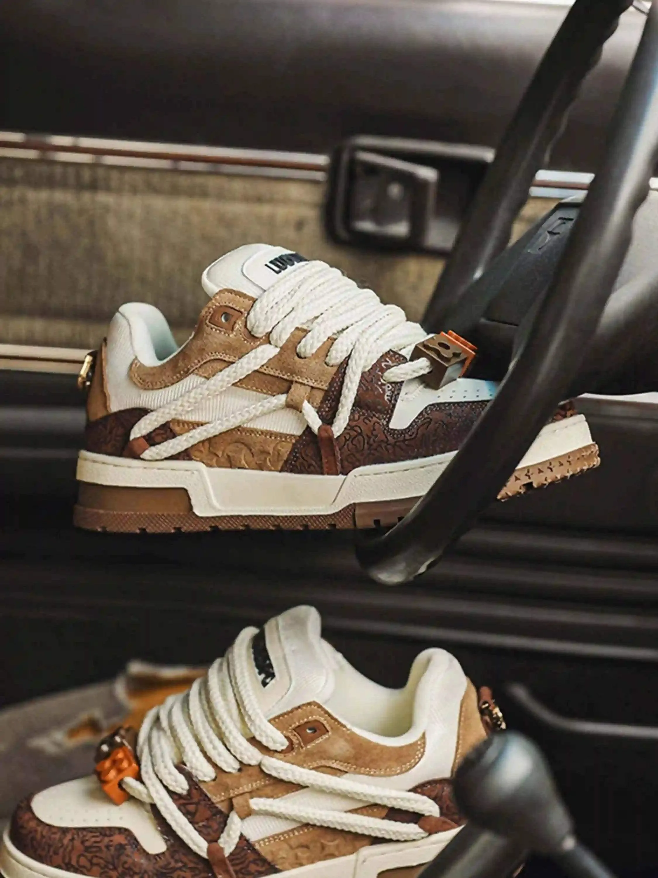 Disguisen Everything Goes With Casual Sneakers