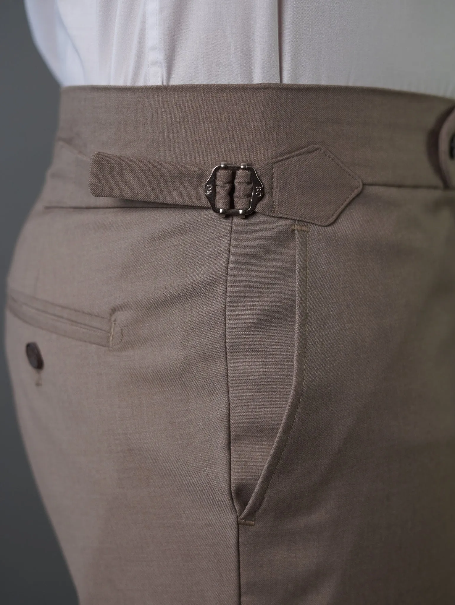Double breasted suit -Beige