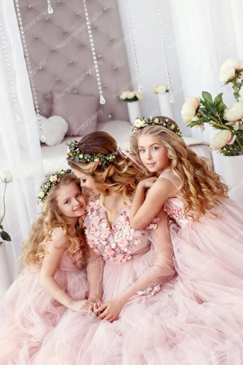 Elegant Tulle Lace Mother And Daughter Dresses