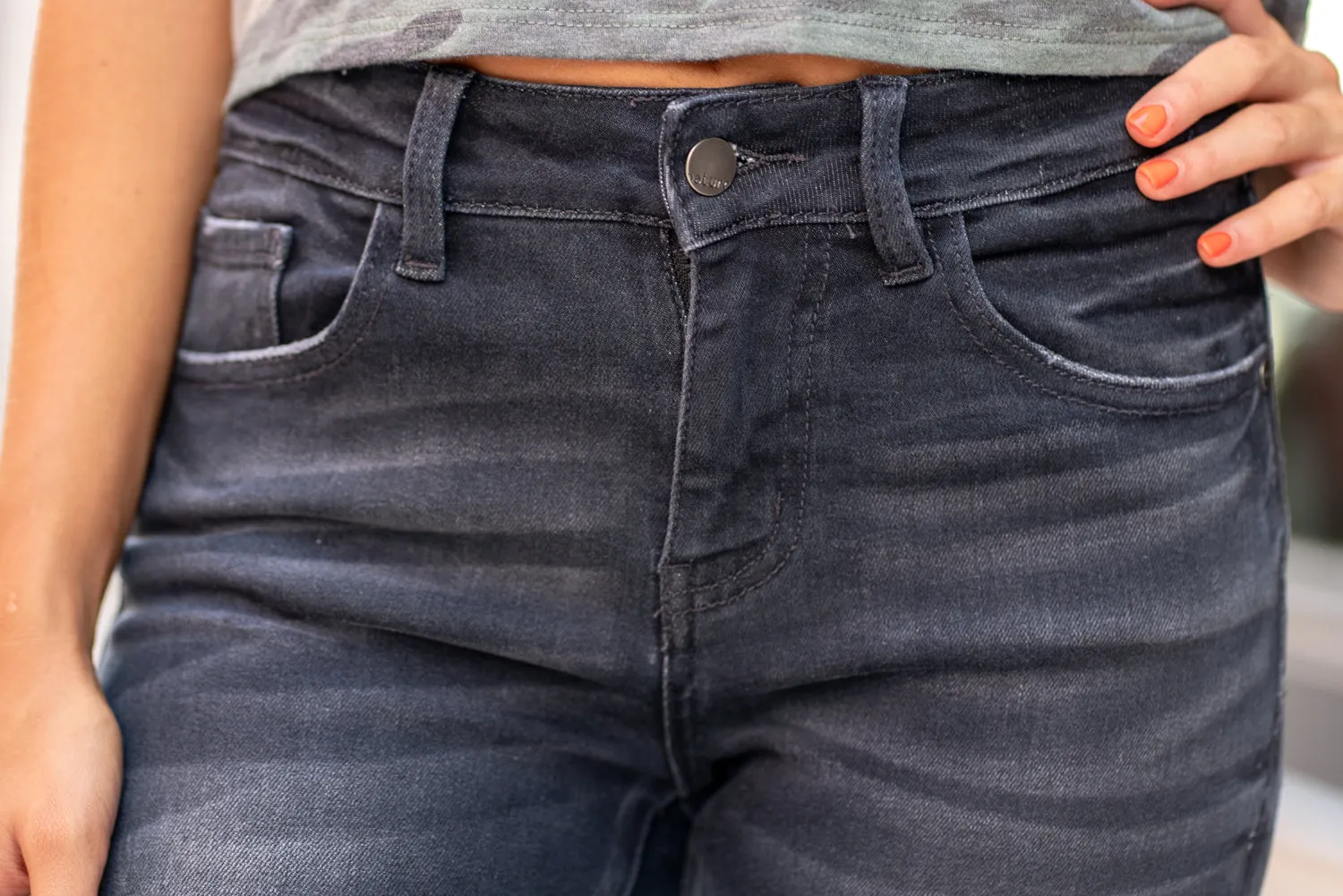 Mid Rise Distressed Skinny