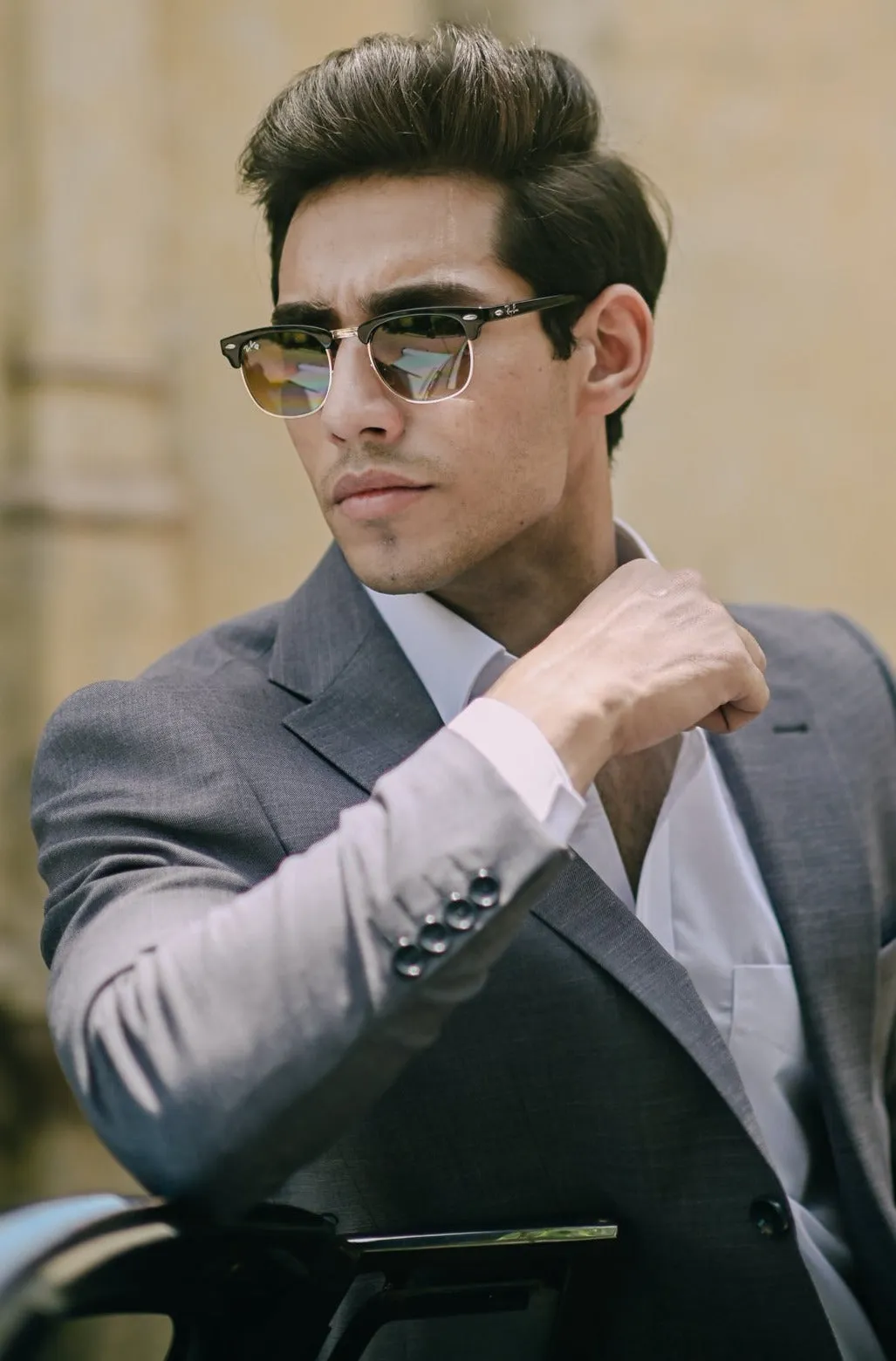 SHARP GREY SUIT