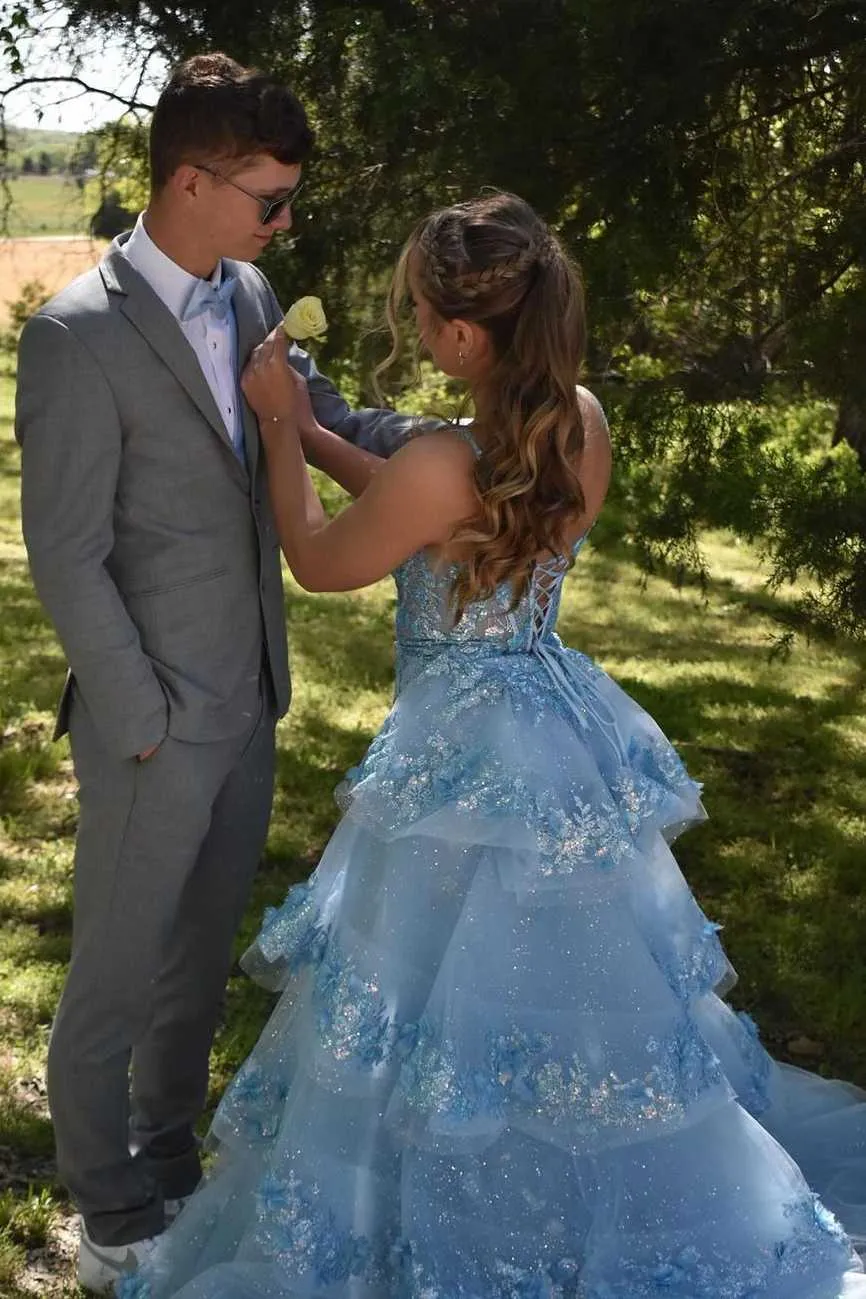 Stunning V-Neck Lace Appliques Detachable Train Formal Prom Dress