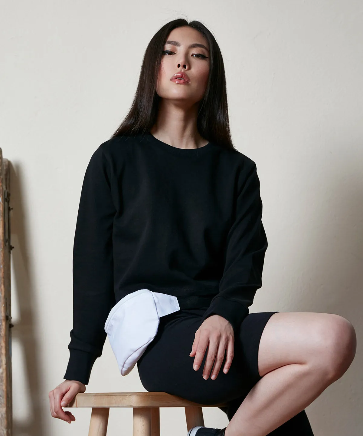 White - Women’s terry cropped crew